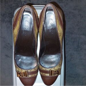 Gucci Brown and Tan Heels